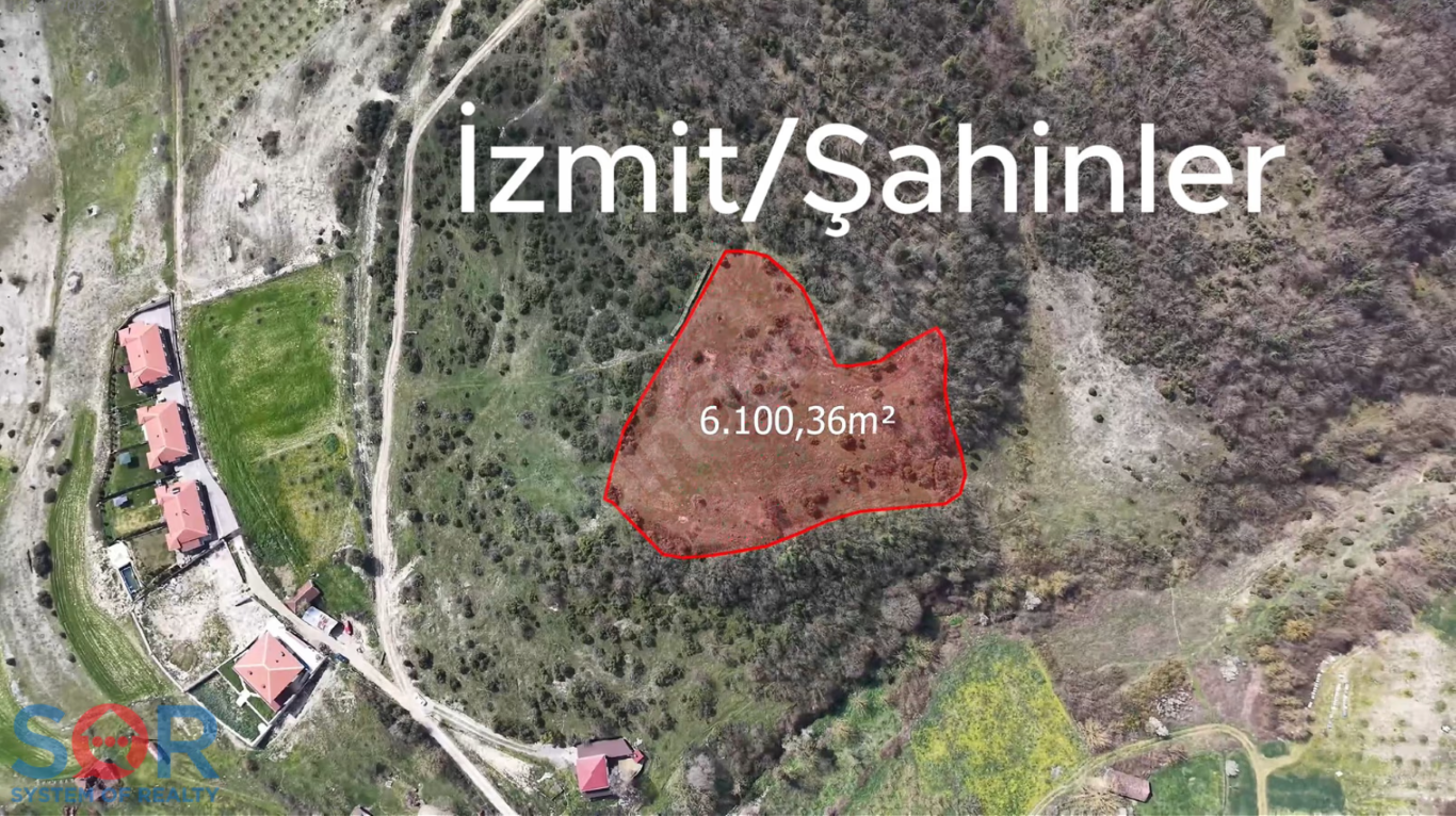 İZMİT ŞAHİNLER'DE KÖY İÇİ İMARLI YOLA 1 PARSEL